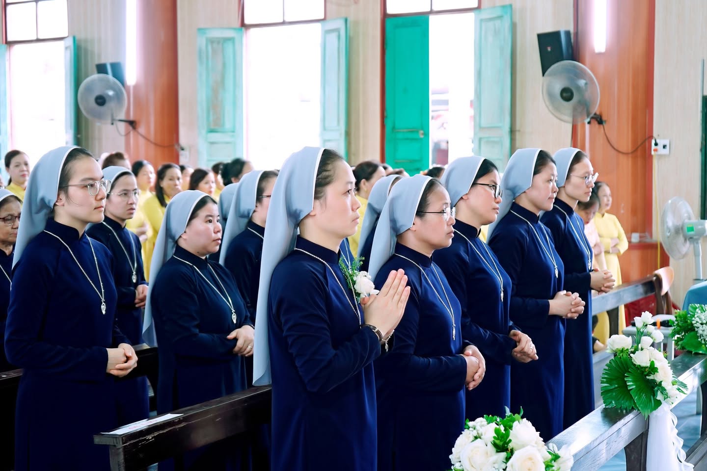 Giáo Xứ Thiết Tranh: Thánh Lễ tạ ơn nhân dịp Dì Anna Vũ Thị Lý khấn trọn đời