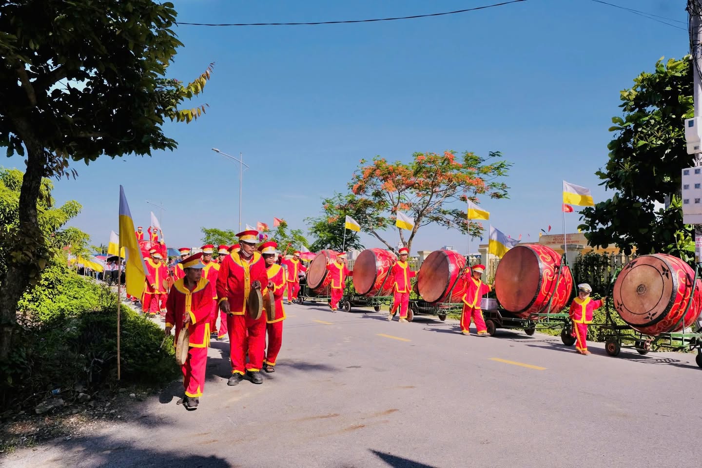 Giáo Xứ Thiết Tranh: 47 em thiếu nhi được lãnh nhận Bí Tích Thêm Sức