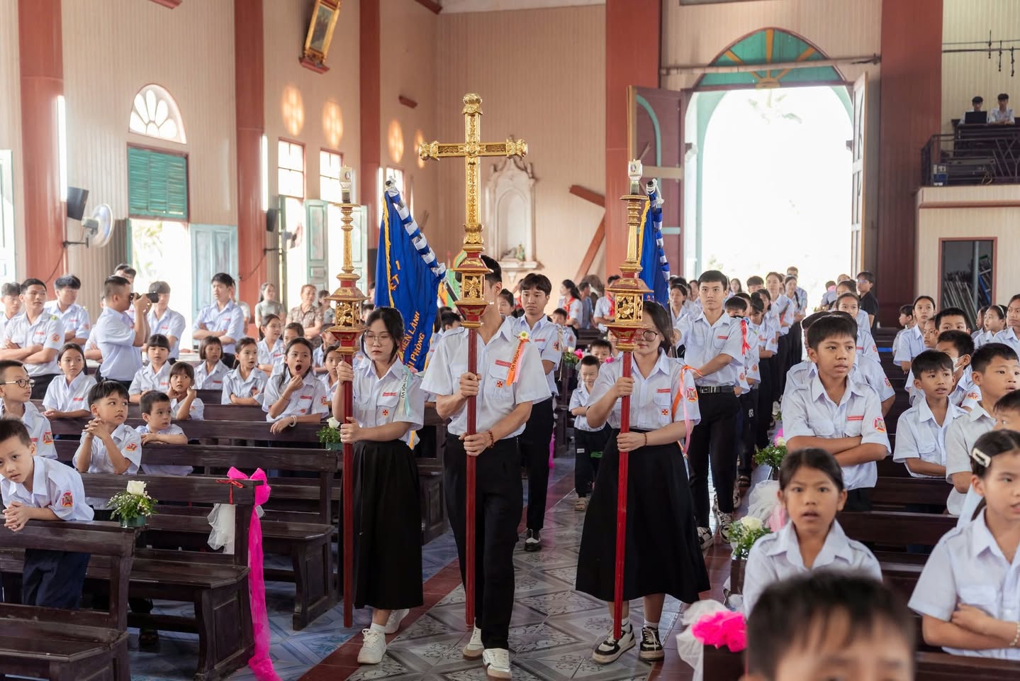 Thánh lễ thành lập Xứ Đoàn Gioan Phaolô II – Giáo Xứ Thiết Tranh Và Xứ Đoàn Piô X – Giáo Xứ An Cầu