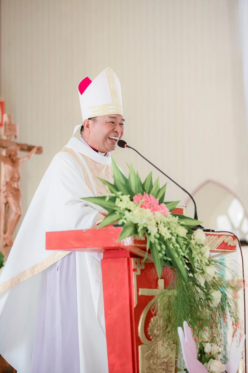 Mừng kính thánh Vinh Sơn Phaolo- Bổn mạng Đức Giám Mục Giáo Phận - Đức Cha Vinh Sơn Nguyễn Văn Bản