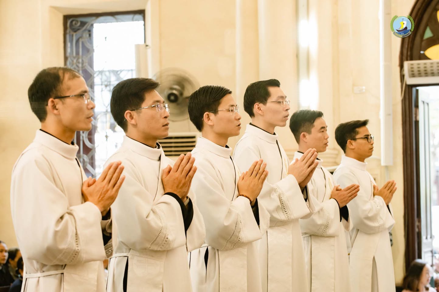 Thánh lễ truyền chức Linh mục cho các thầy Phó Tế GP Hải Phòng.